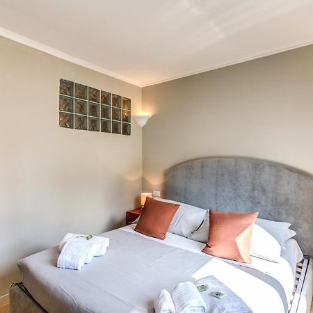 Rr Apartments San Giovanni Рим Екстериор снимка