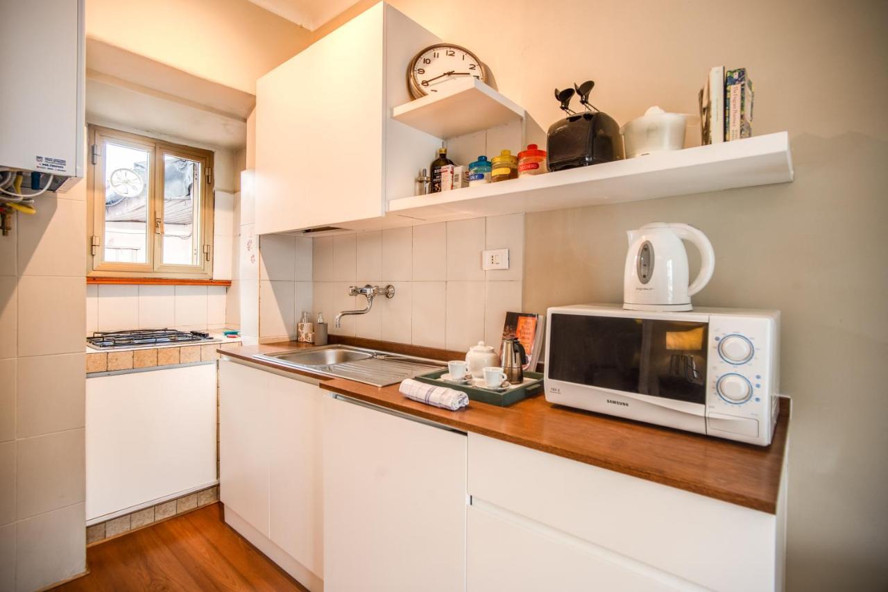 Rr Apartments San Giovanni Рим Екстериор снимка