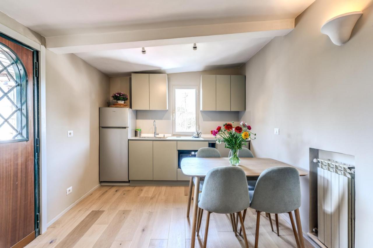 Rr Apartments San Giovanni Рим Екстериор снимка