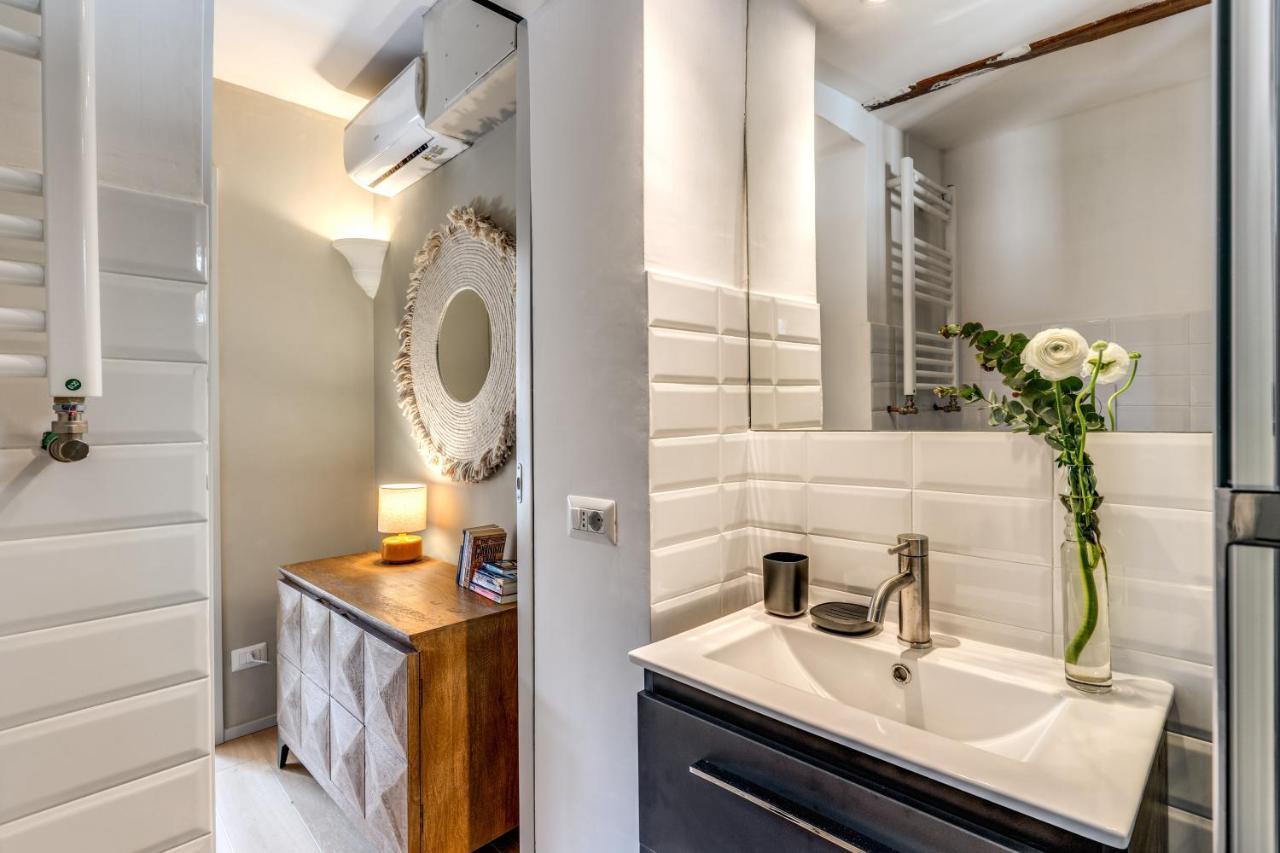 Rr Apartments San Giovanni Рим Екстериор снимка