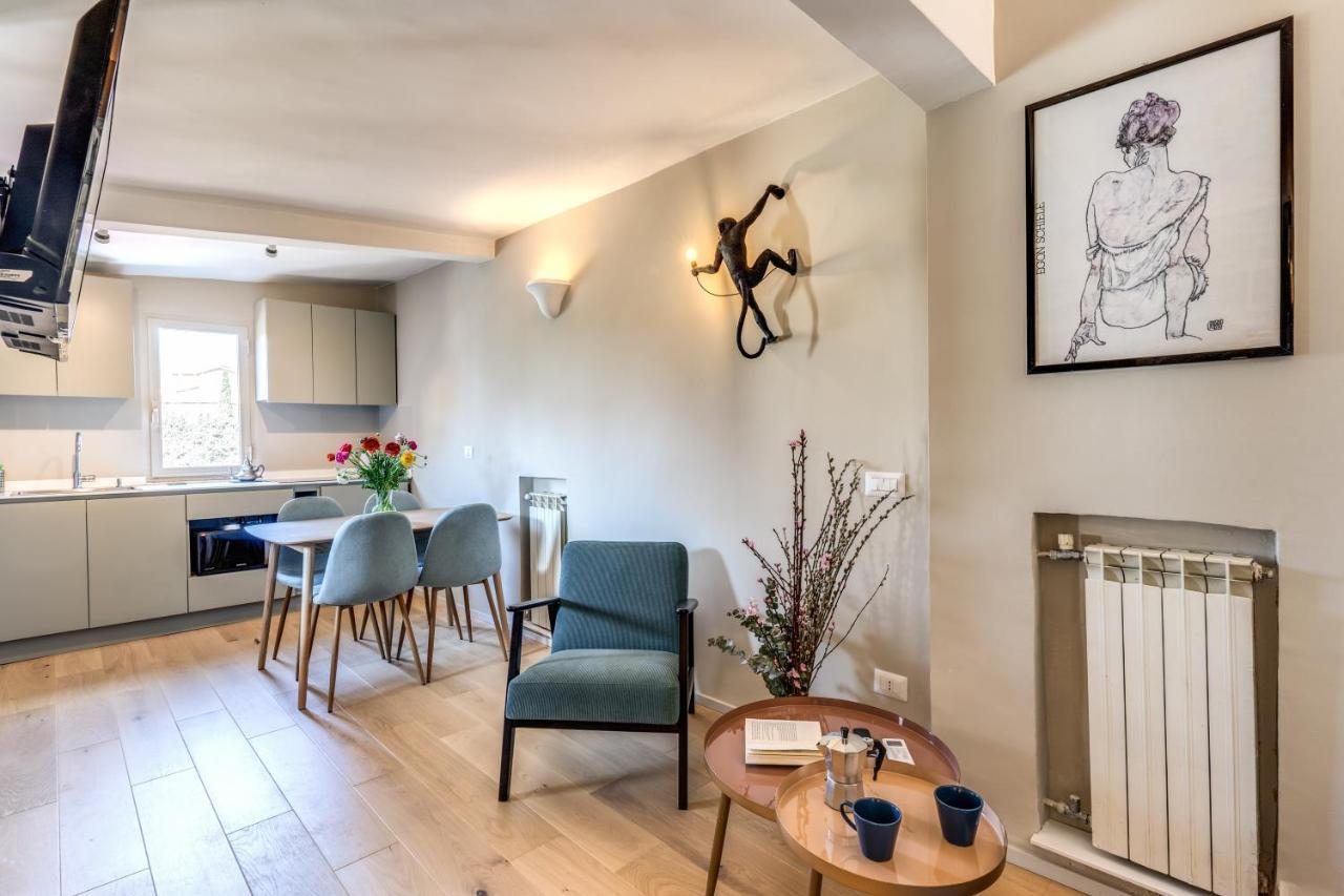 Rr Apartments San Giovanni Рим Екстериор снимка